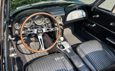 Chevrolet-Corvette-1964-Convertible-10
