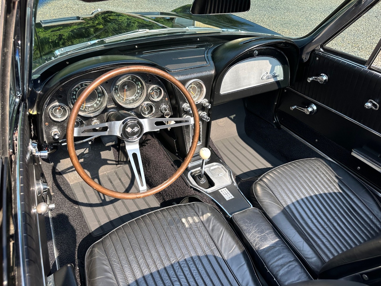 Chevrolet-Corvette-1964-Convertible-10