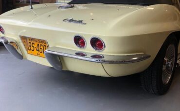 Chevrolet-Corvette-1964-Convertible-10