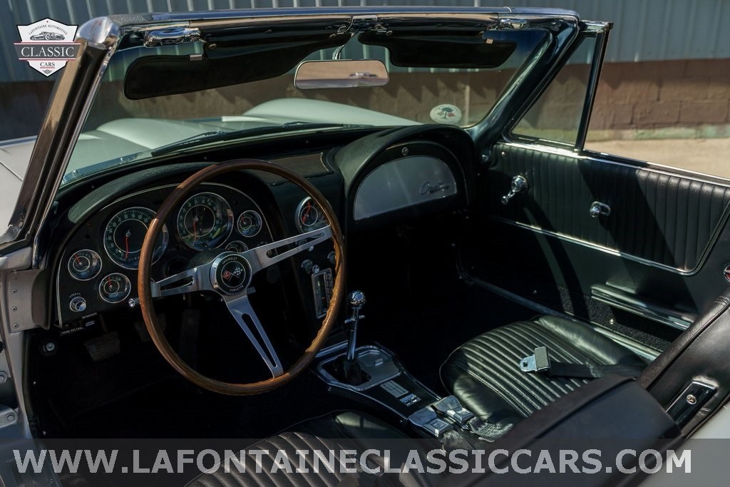 Chevrolet-Corvette-1964-Convertible-11