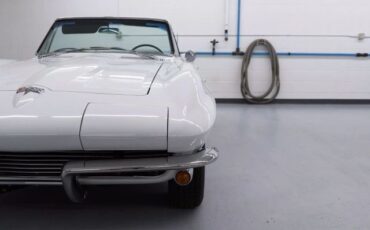 Chevrolet-Corvette-1964-Convertible-12