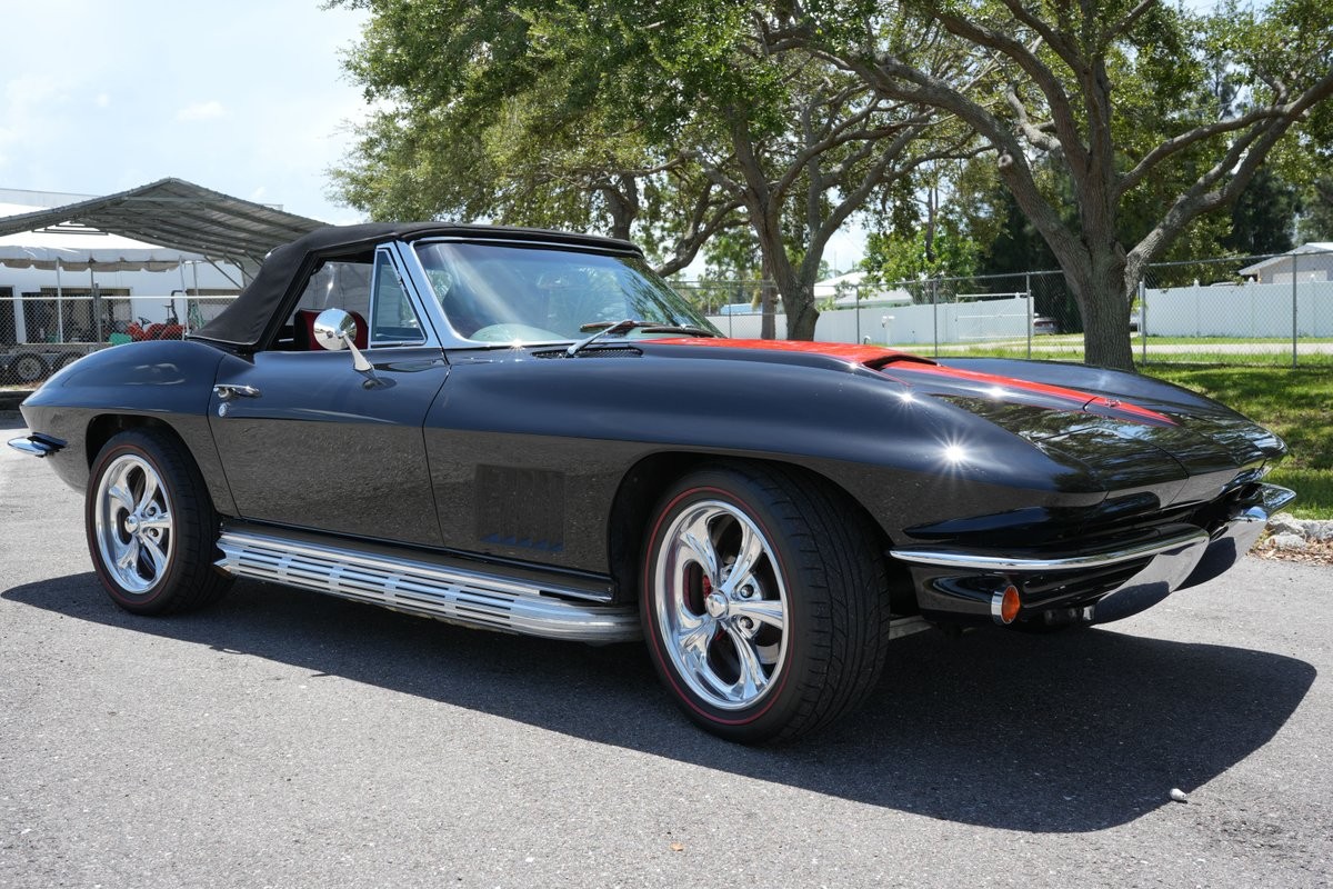 Chevrolet-Corvette-1964-Convertible-12