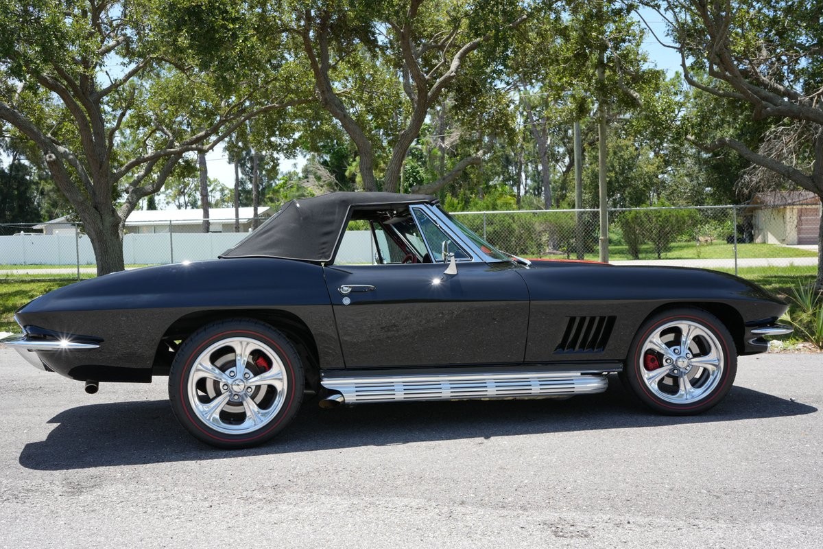Chevrolet-Corvette-1964-Convertible-13