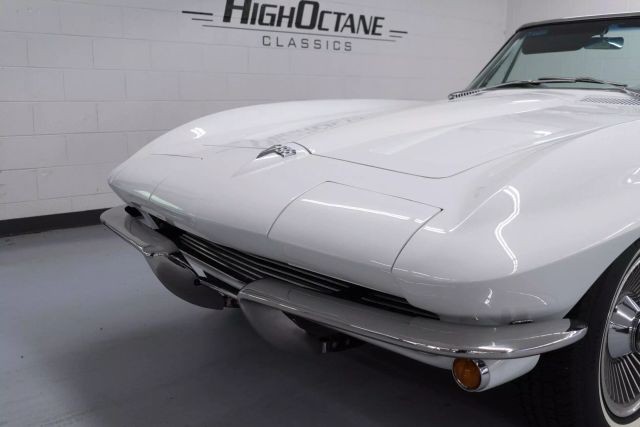 Chevrolet-Corvette-1964-Convertible-14