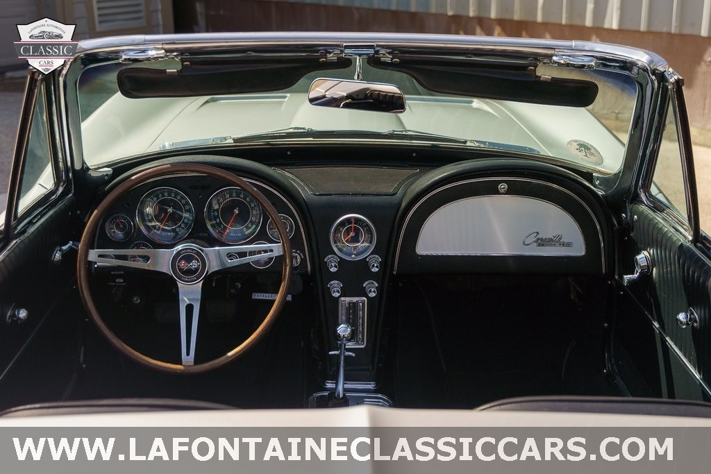 Chevrolet-Corvette-1964-Convertible-14