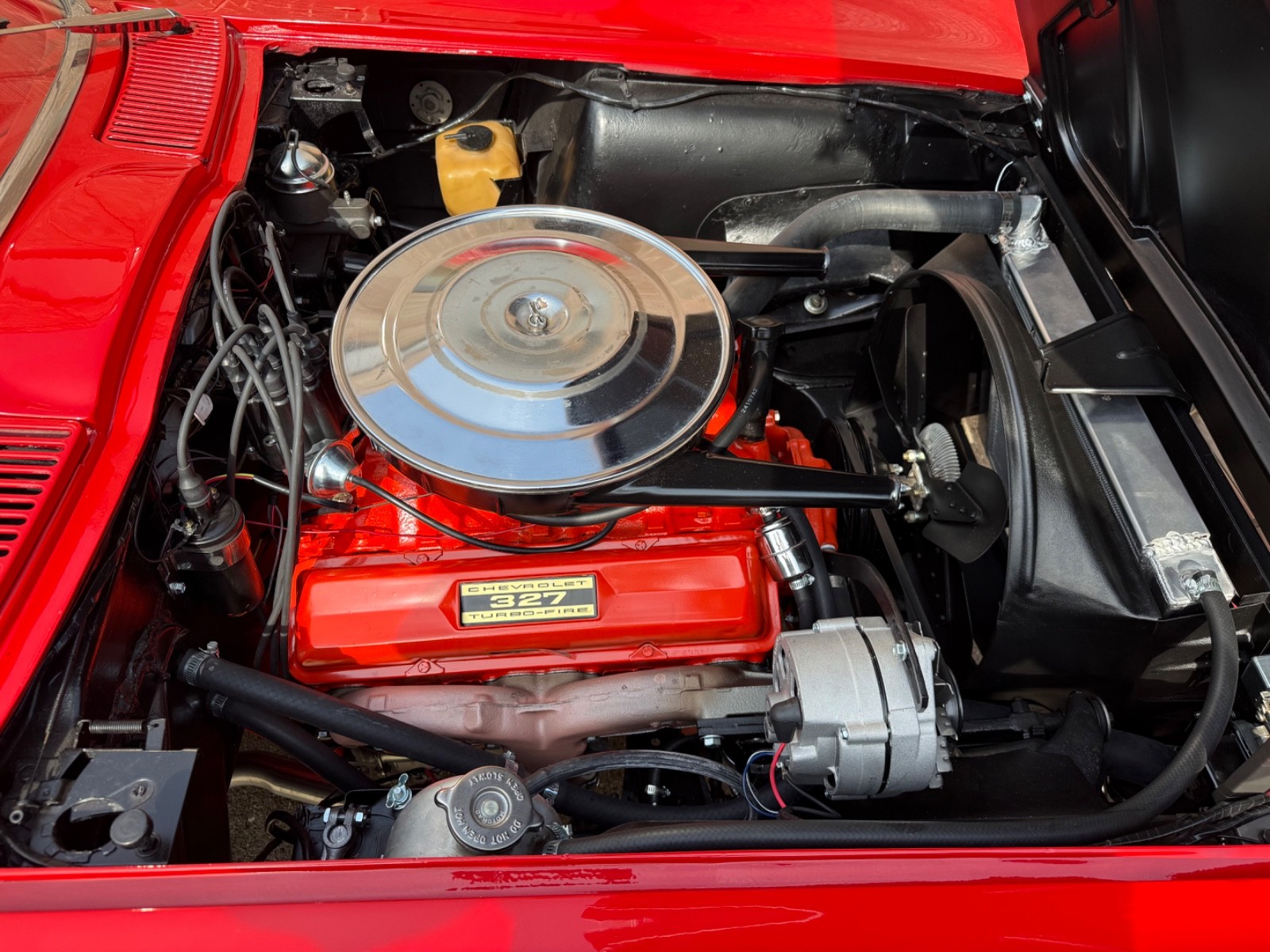 Chevrolet-Corvette-1964-Convertible-15