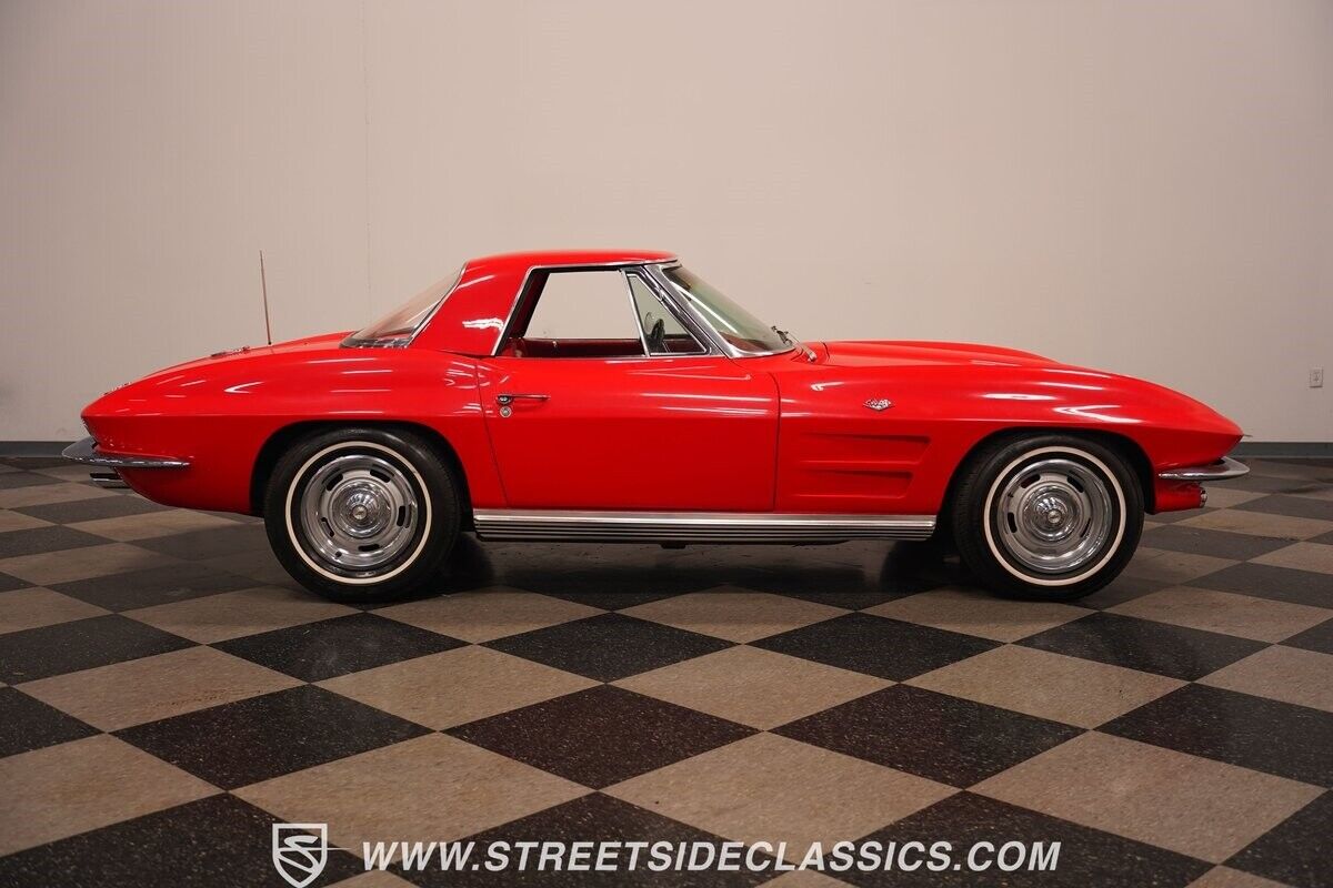 Chevrolet-Corvette-1964-Convertible-17