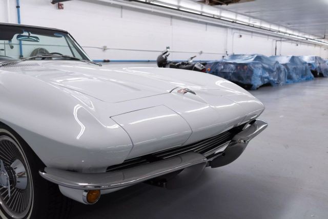 Chevrolet-Corvette-1964-Convertible-17