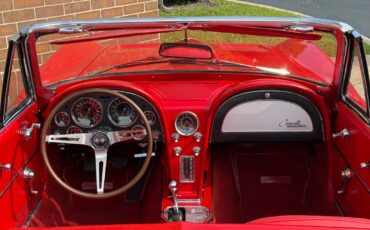 Chevrolet-Corvette-1964-Convertible-17