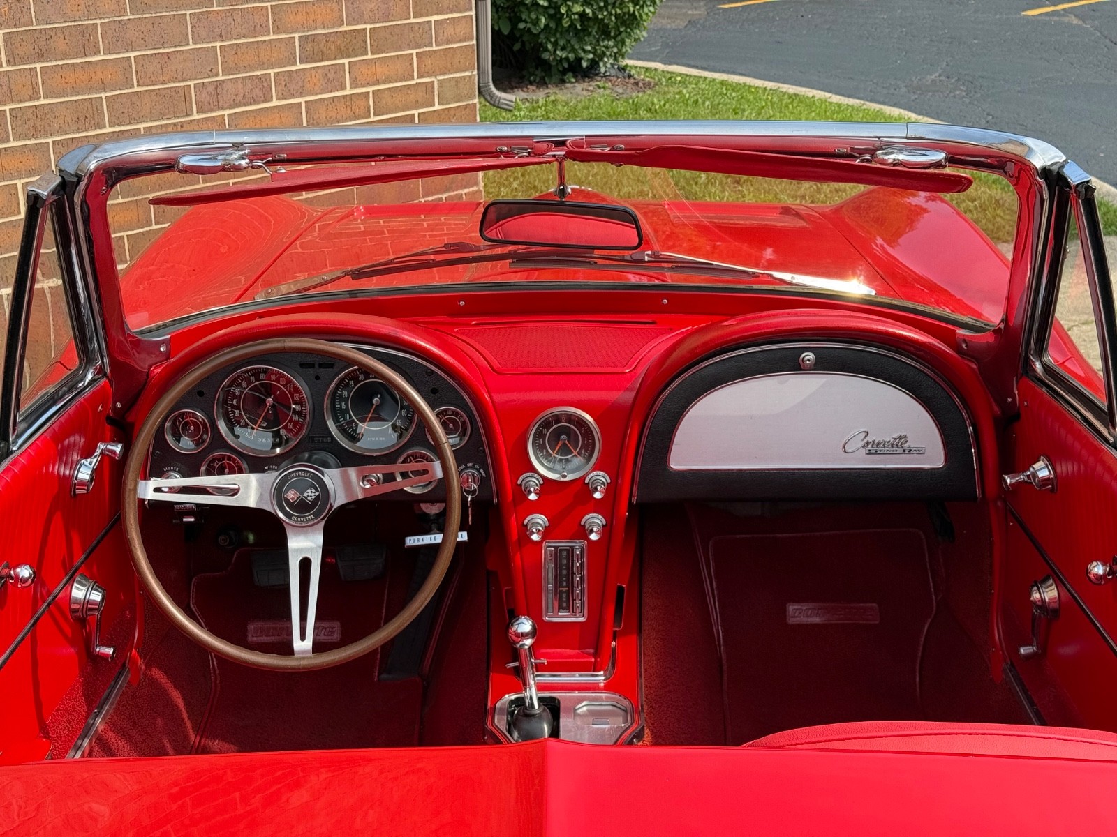 Chevrolet-Corvette-1964-Convertible-17