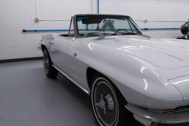Chevrolet-Corvette-1964-Convertible-18