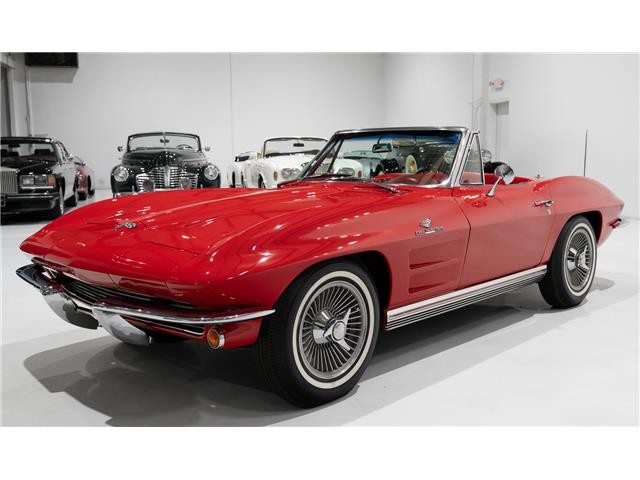 Chevrolet-Corvette-1964-Convertible-2
