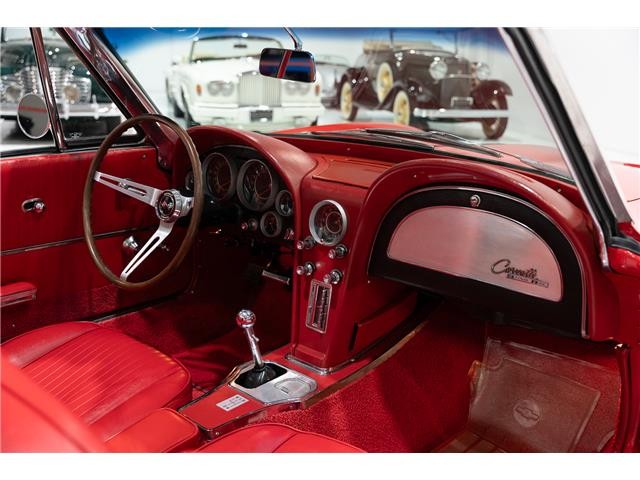 Chevrolet-Corvette-1964-Convertible-21