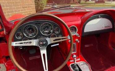 Chevrolet-Corvette-1964-Convertible-23