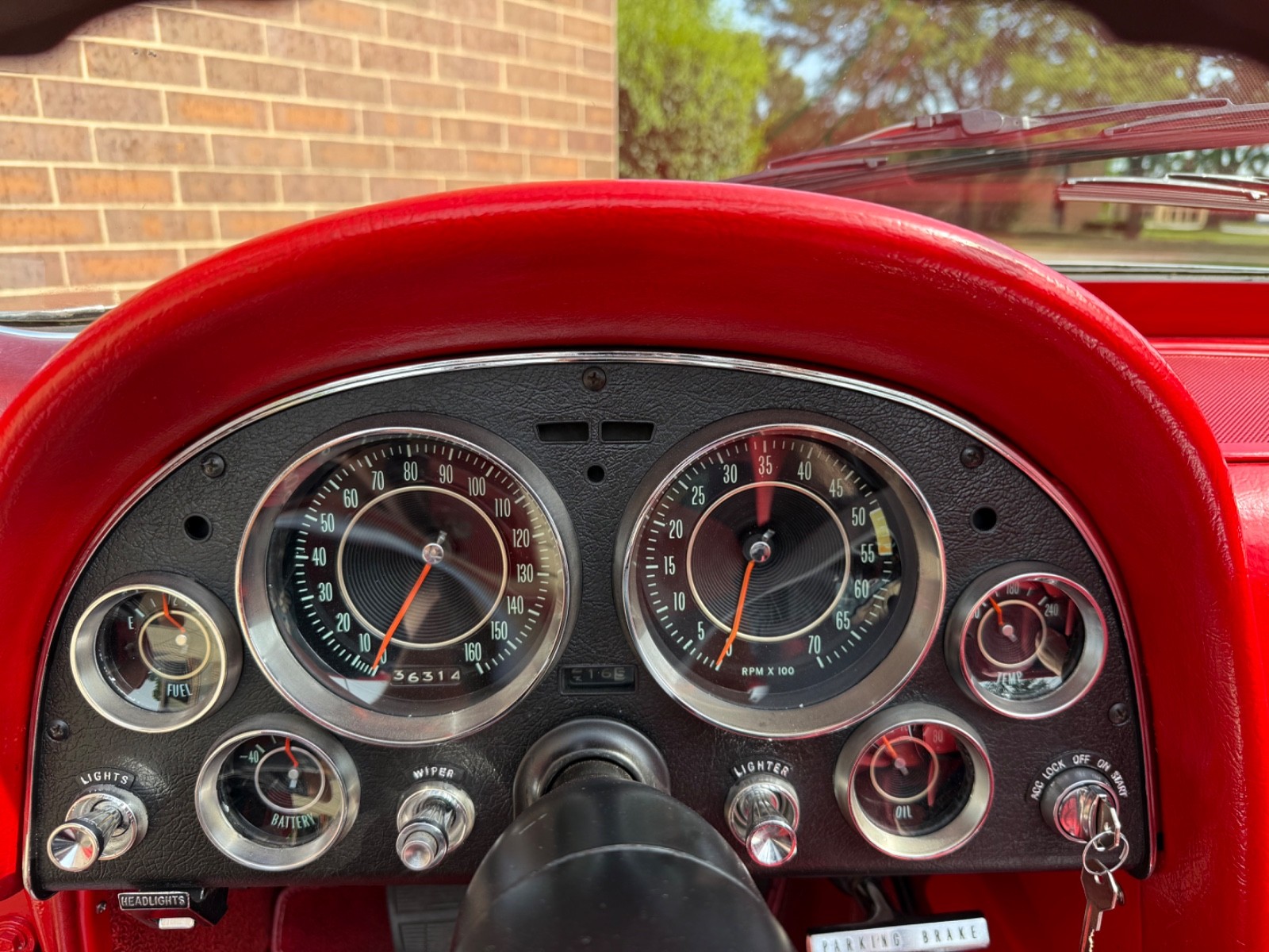 Chevrolet-Corvette-1964-Convertible-24