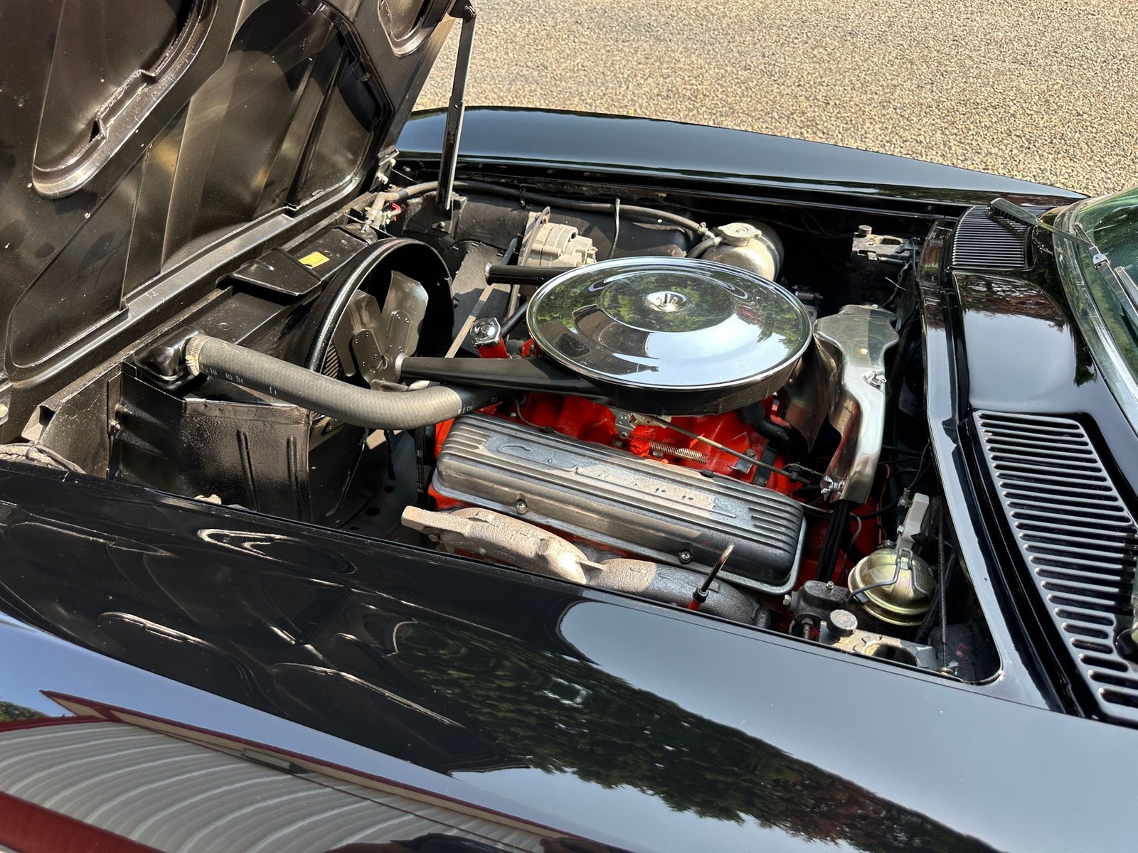 Chevrolet-Corvette-1964-Convertible-25