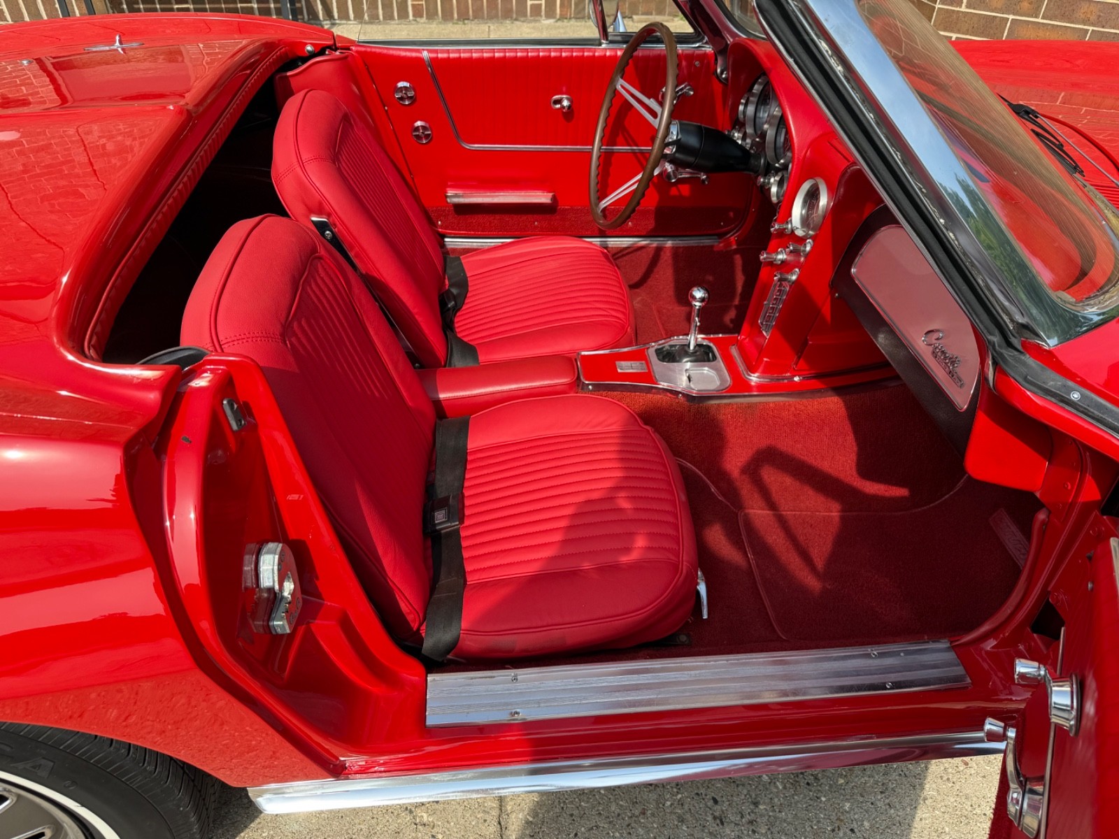 Chevrolet-Corvette-1964-Convertible-28