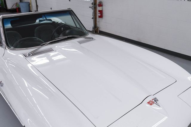 Chevrolet-Corvette-1964-Convertible-29