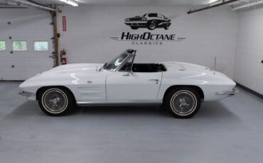 Chevrolet-Corvette-1964-Convertible-30