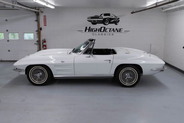 Chevrolet-Corvette-1964-Convertible-30