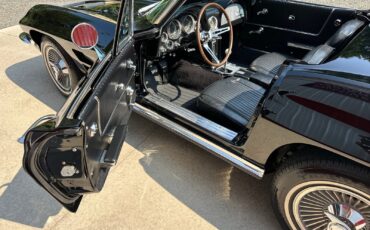 Chevrolet-Corvette-1964-Convertible-33
