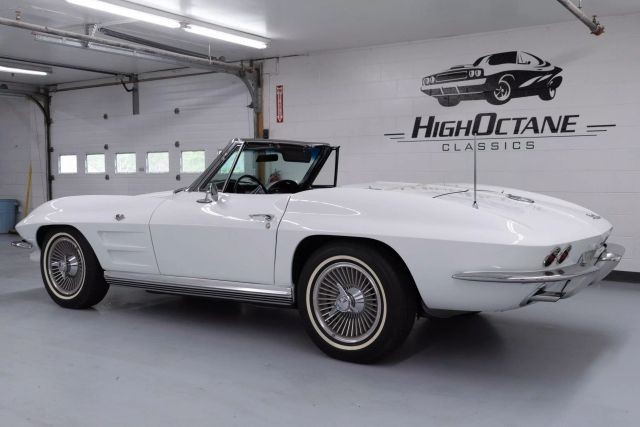 Chevrolet-Corvette-1964-Convertible-33