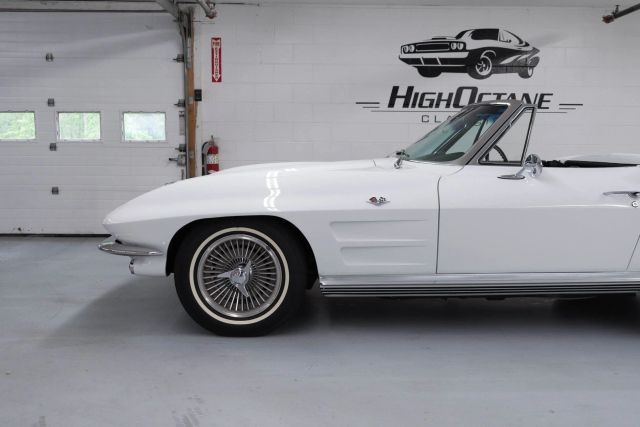 Chevrolet-Corvette-1964-Convertible-34
