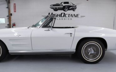 Chevrolet-Corvette-1964-Convertible-35