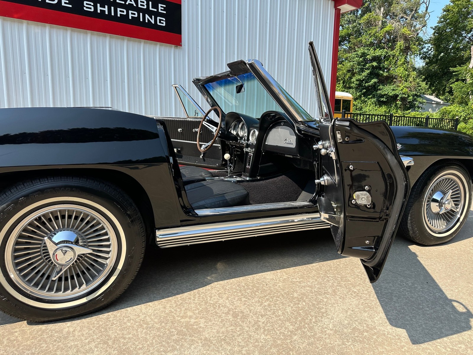 Chevrolet-Corvette-1964-Convertible-37