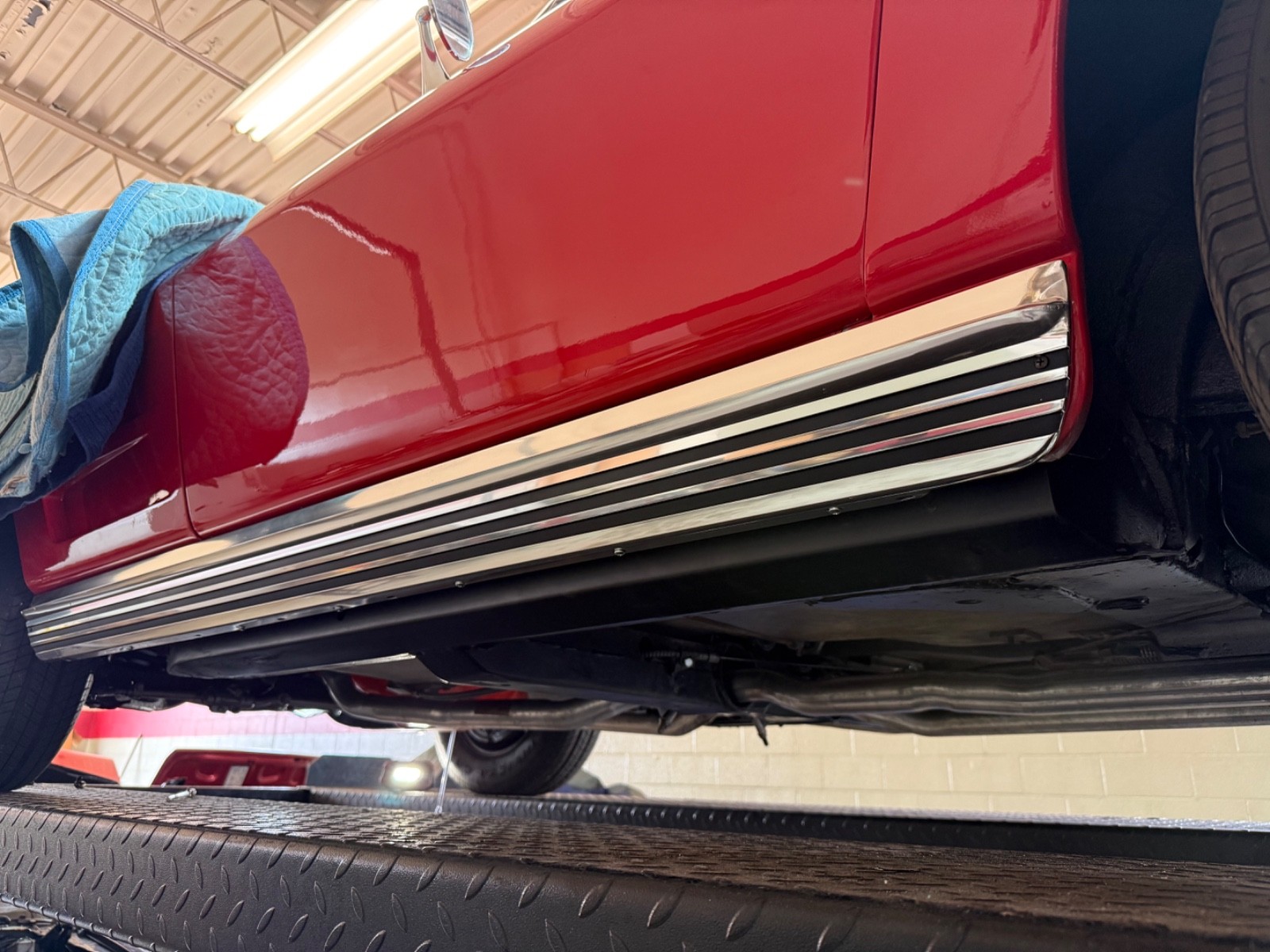 Chevrolet-Corvette-1964-Convertible-38