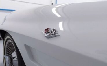Chevrolet-Corvette-1964-Convertible-39