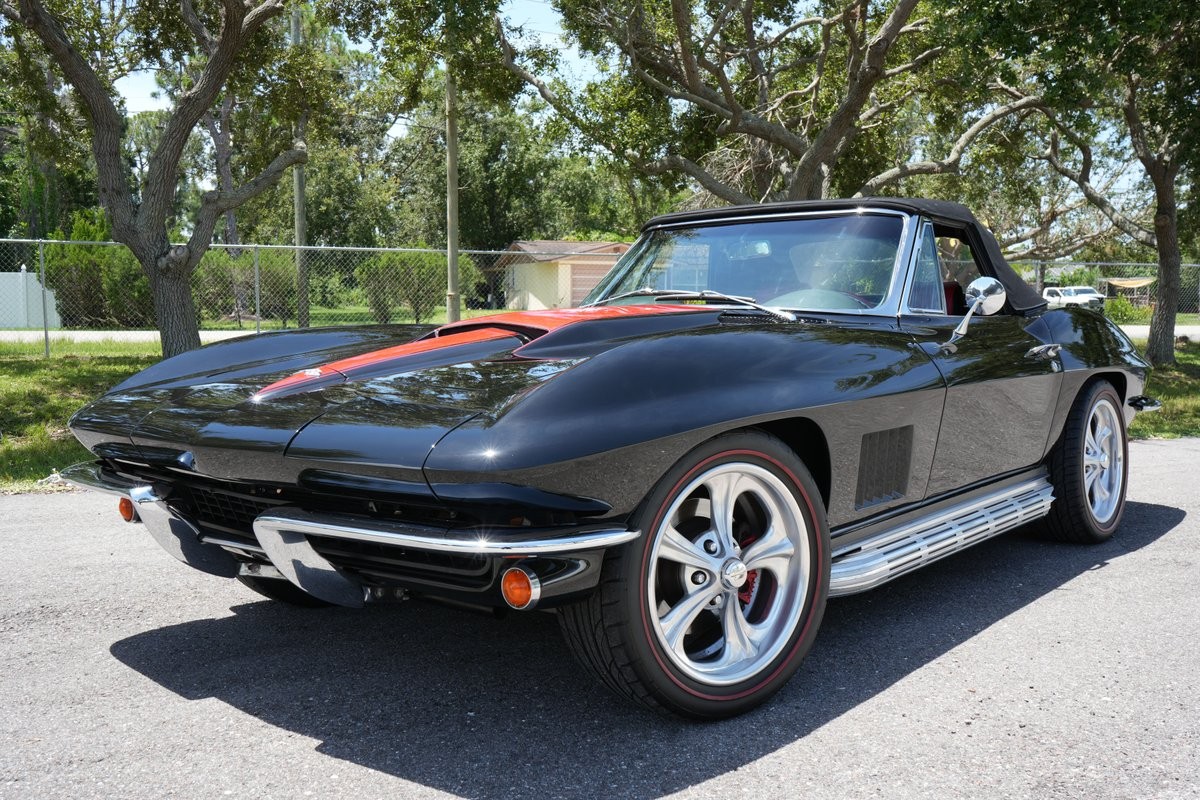 Chevrolet-Corvette-1964-Convertible-4
