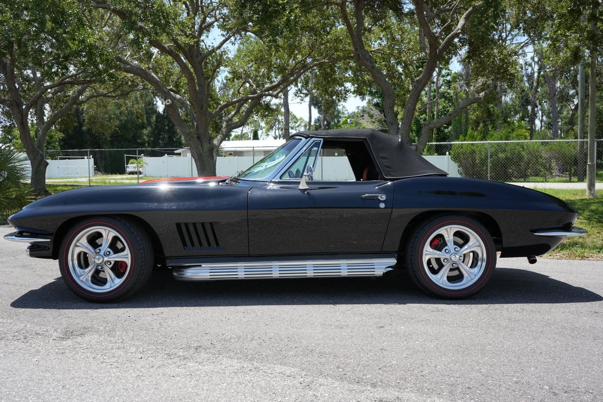 Chevrolet-Corvette-1964-Convertible-5