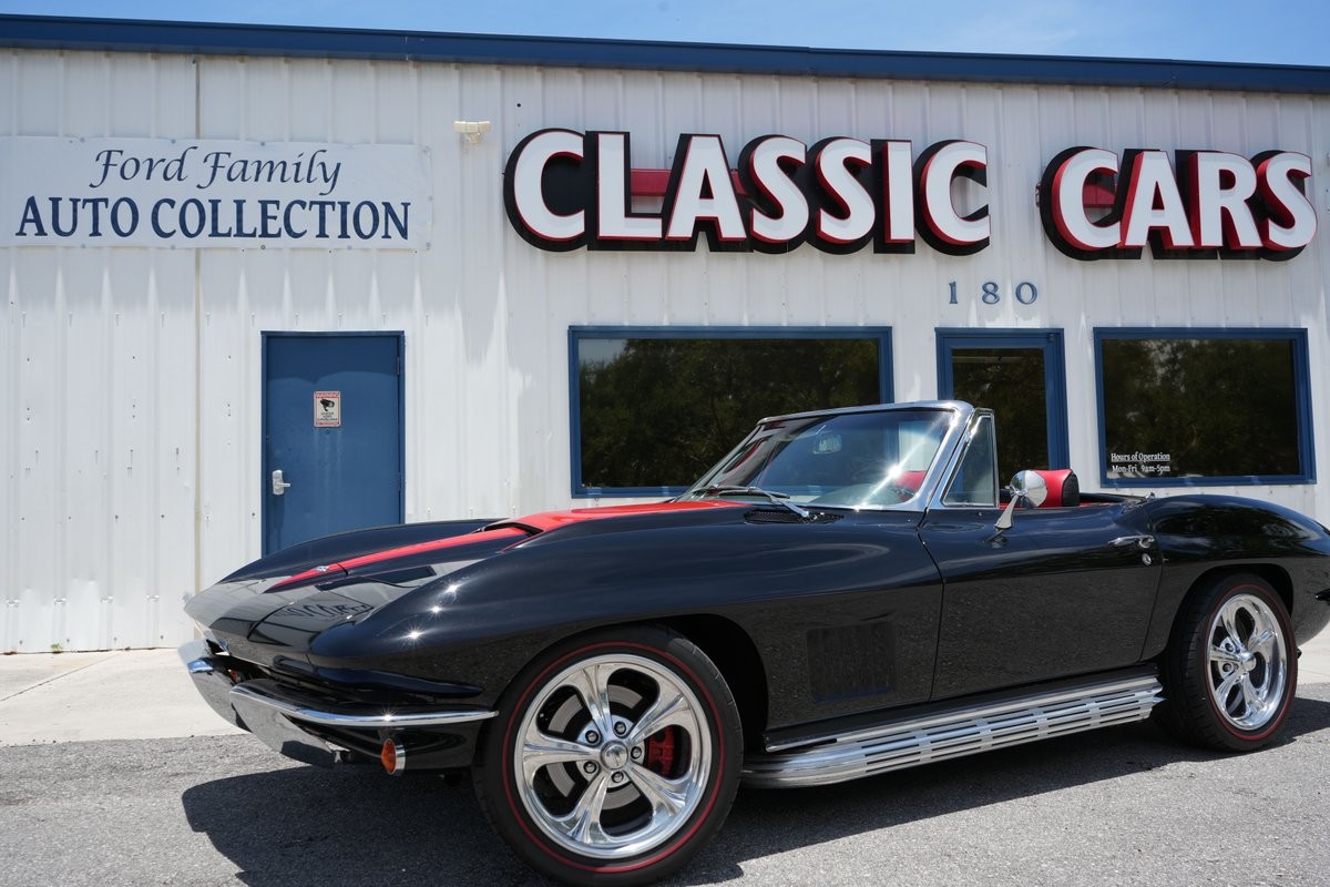 Chevrolet-Corvette-1964-Convertible
