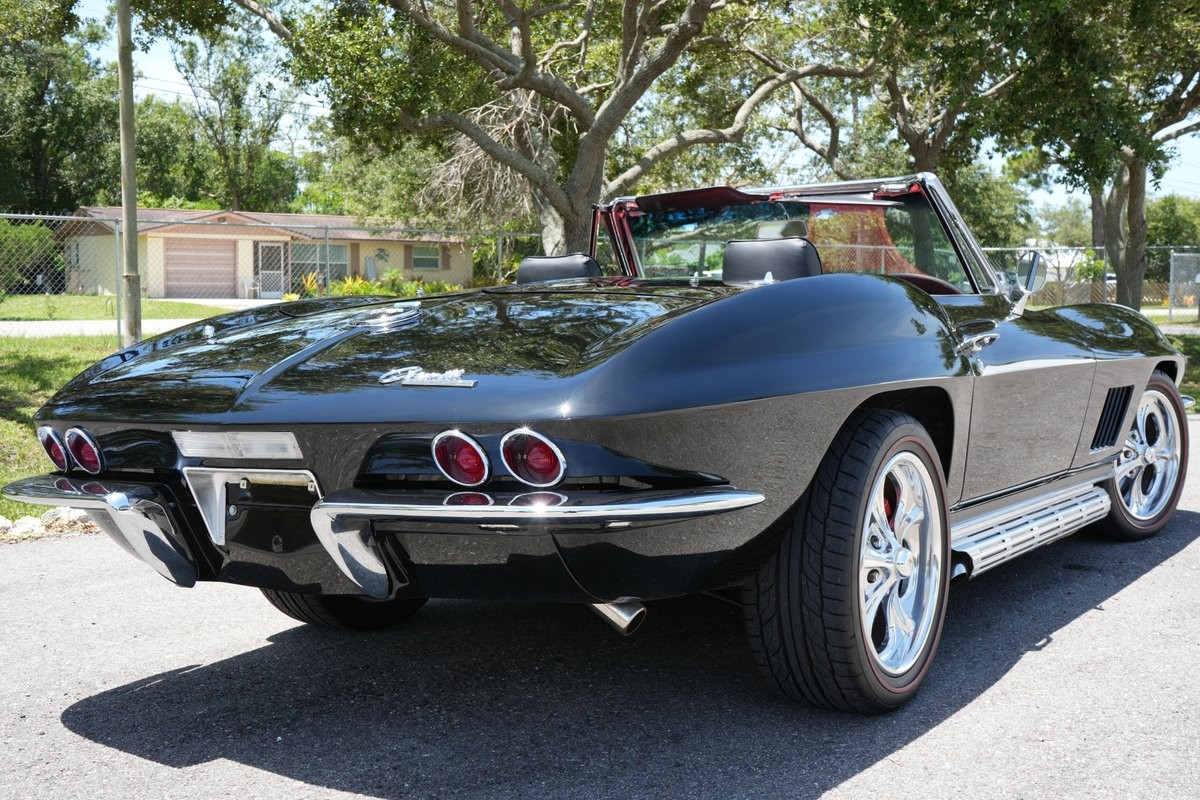 Chevrolet-Corvette-1964-Convertible-6
