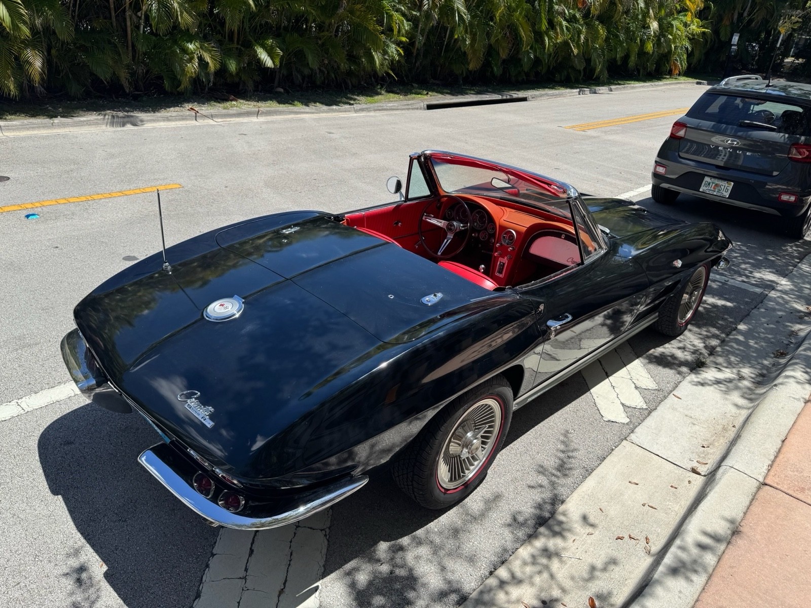 Chevrolet-Corvette-1964-Convertible-7