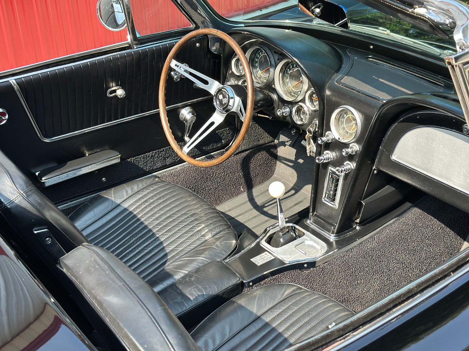 Chevrolet-Corvette-1964-Convertible-7