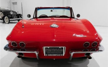 Chevrolet-Corvette-1964-Convertible-7