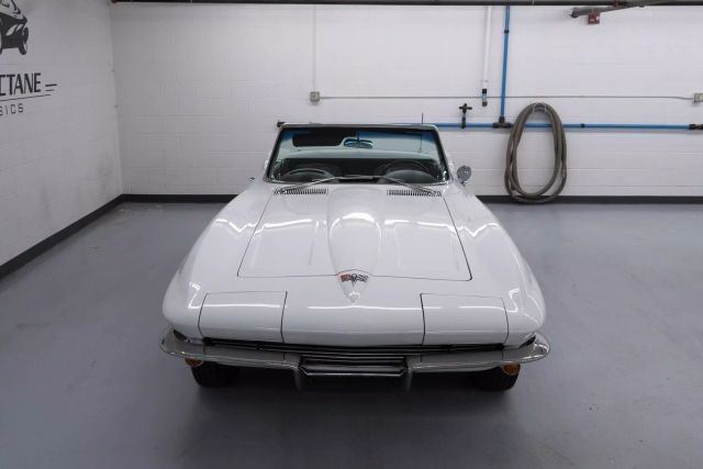 Chevrolet-Corvette-1964-Convertible-8