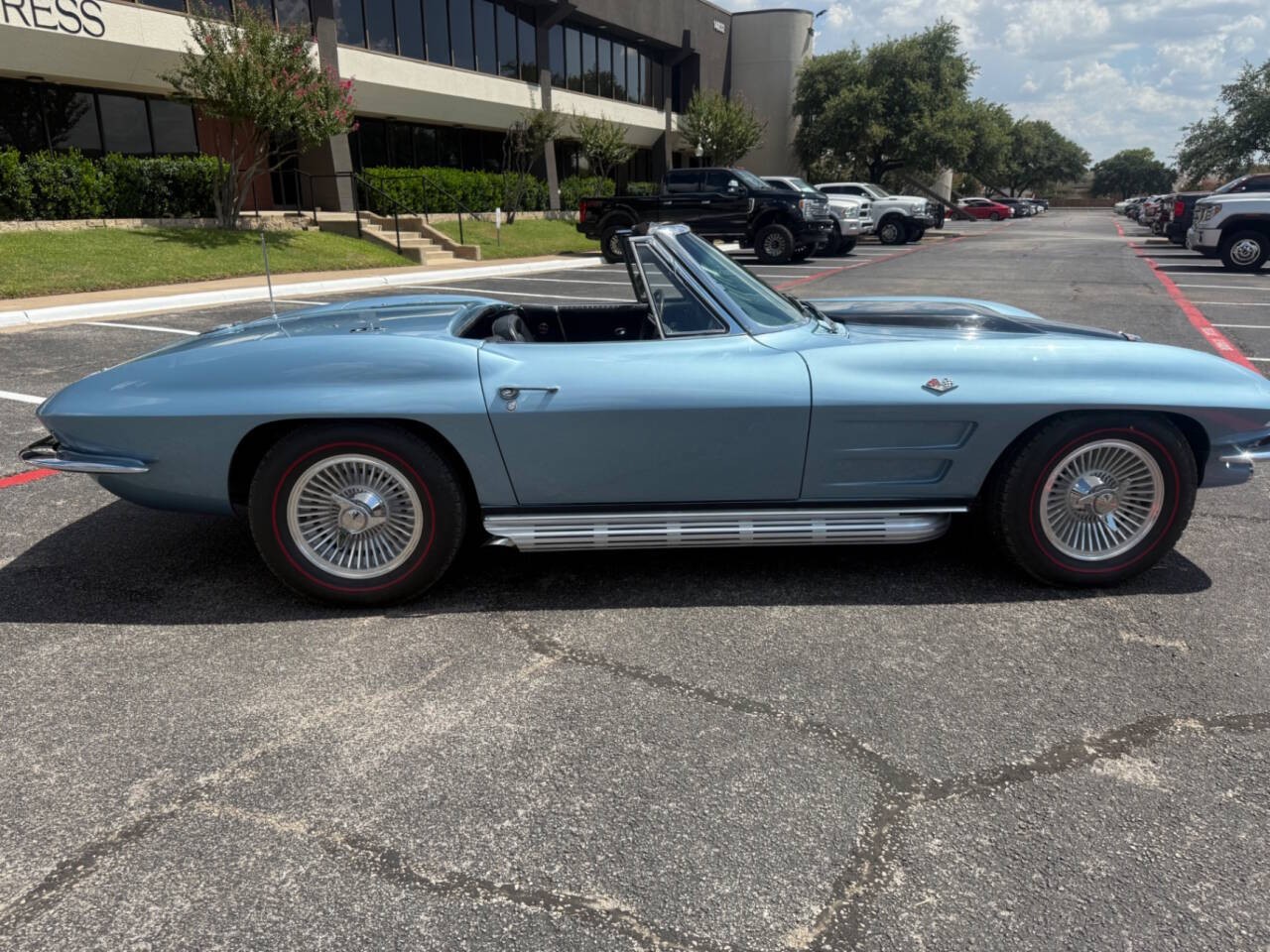 Chevrolet-Corvette-1964-Convertible-8