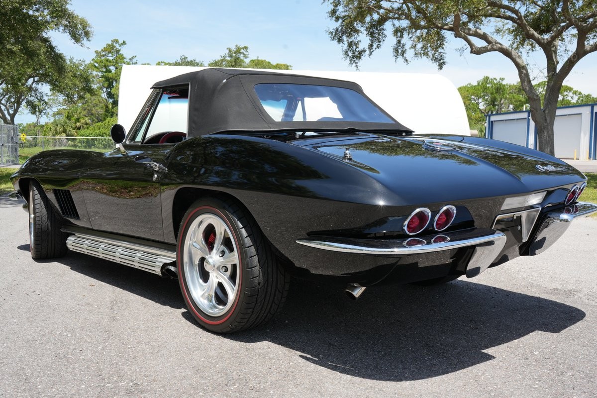 Chevrolet-Corvette-1964-Convertible-8
