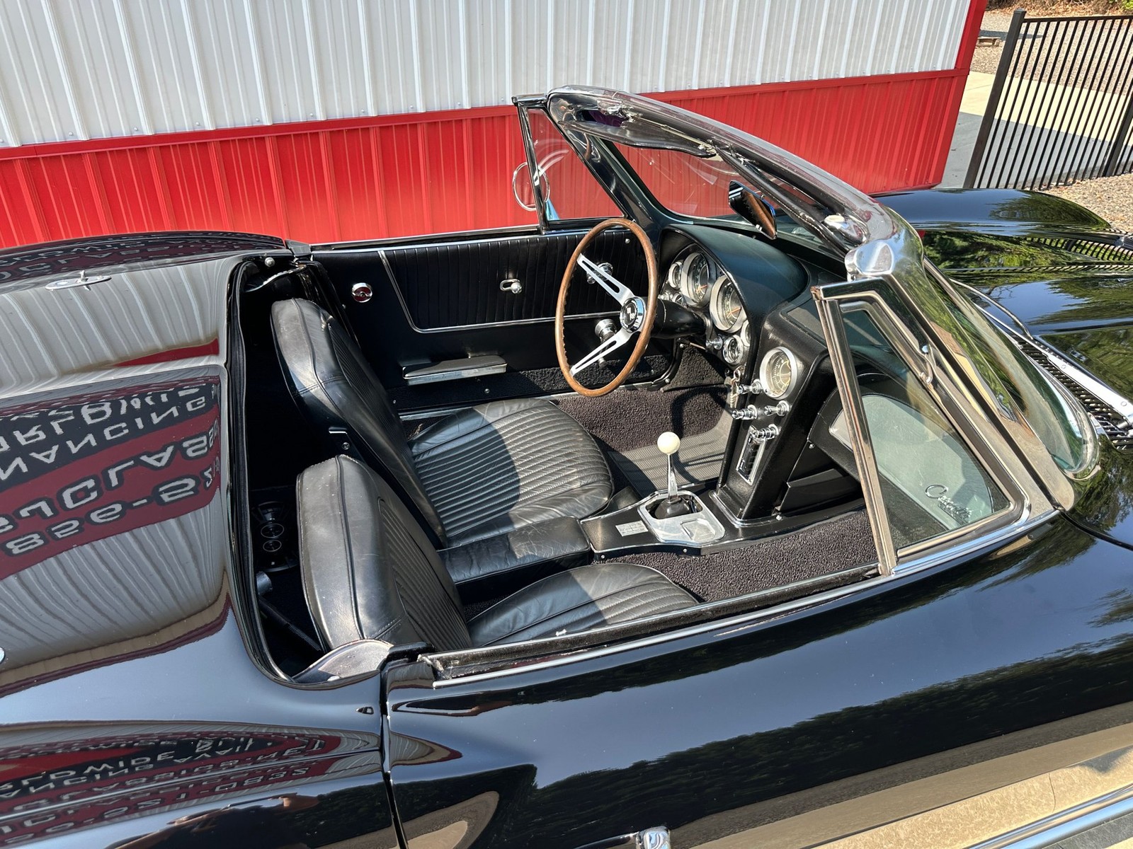 Chevrolet-Corvette-1964-Convertible-8