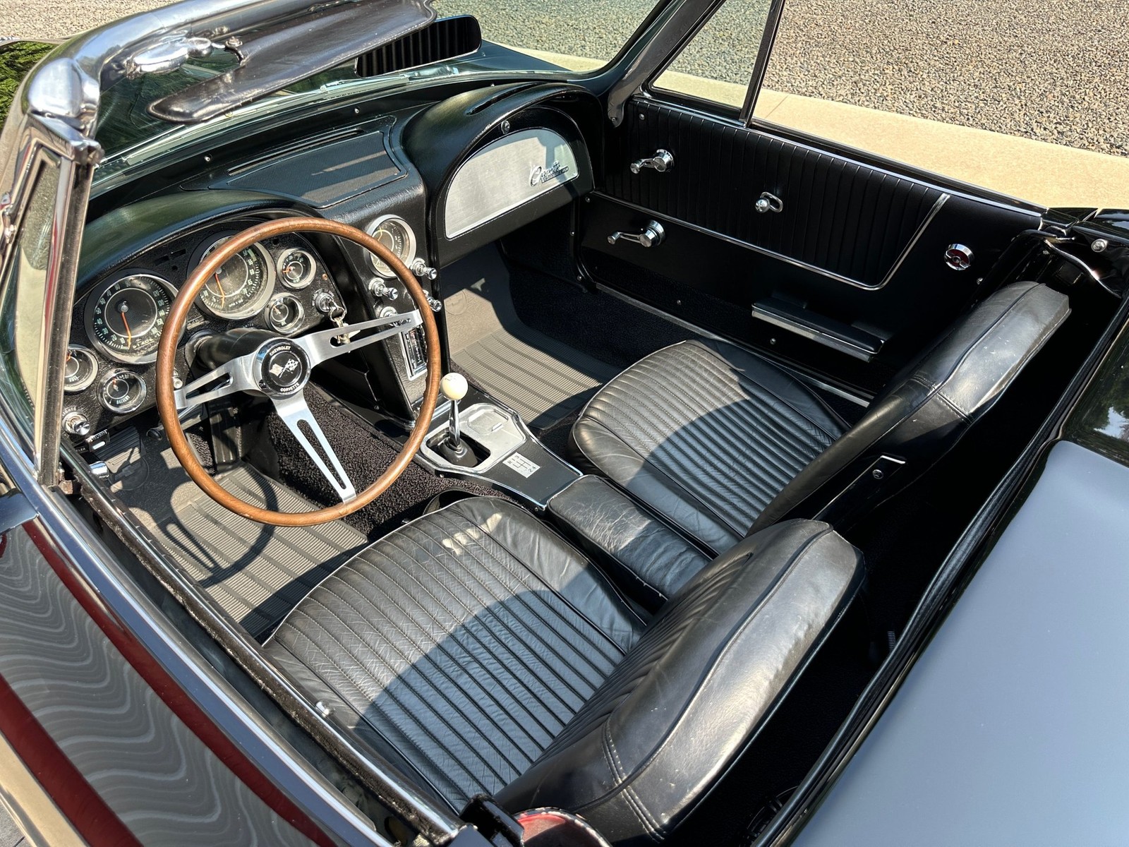Chevrolet-Corvette-1964-Convertible-9