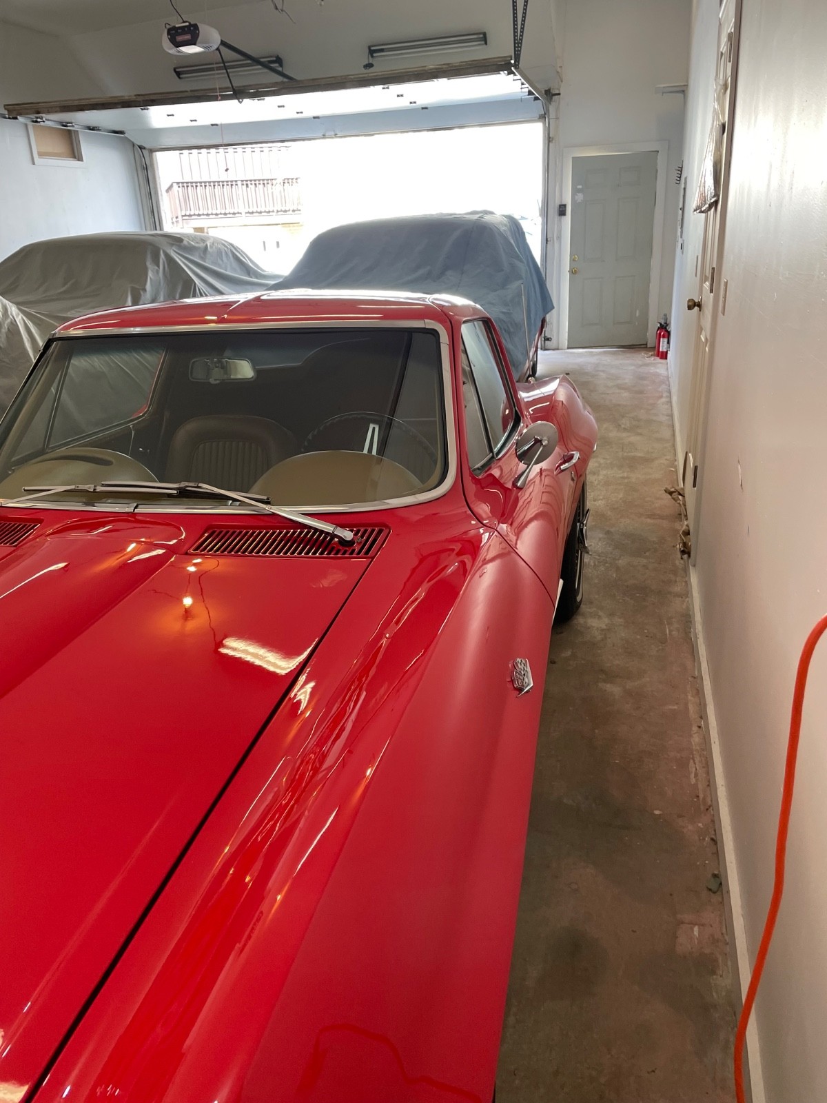 Chevrolet-Corvette-1964-Coupe-16