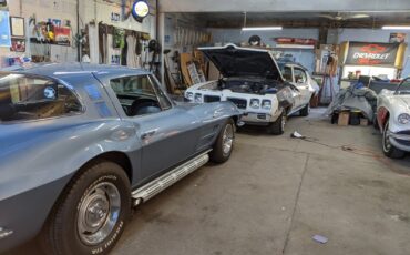 Chevrolet-Corvette-1964-Coupe-17