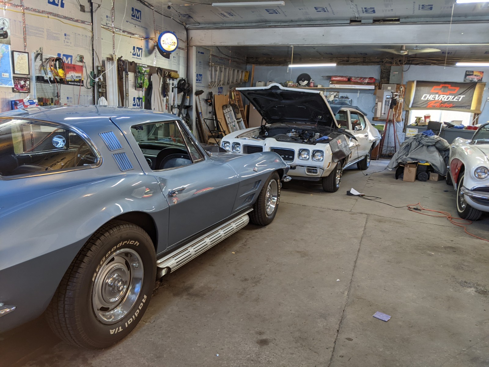 Chevrolet-Corvette-1964-Coupe-17
