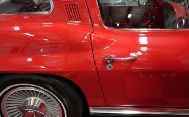 Chevrolet-Corvette-1964-Coupe-21