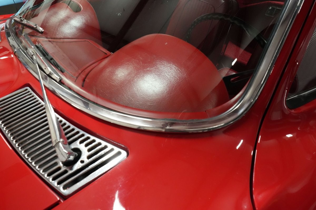 Chevrolet-Corvette-1964-Coupe-26