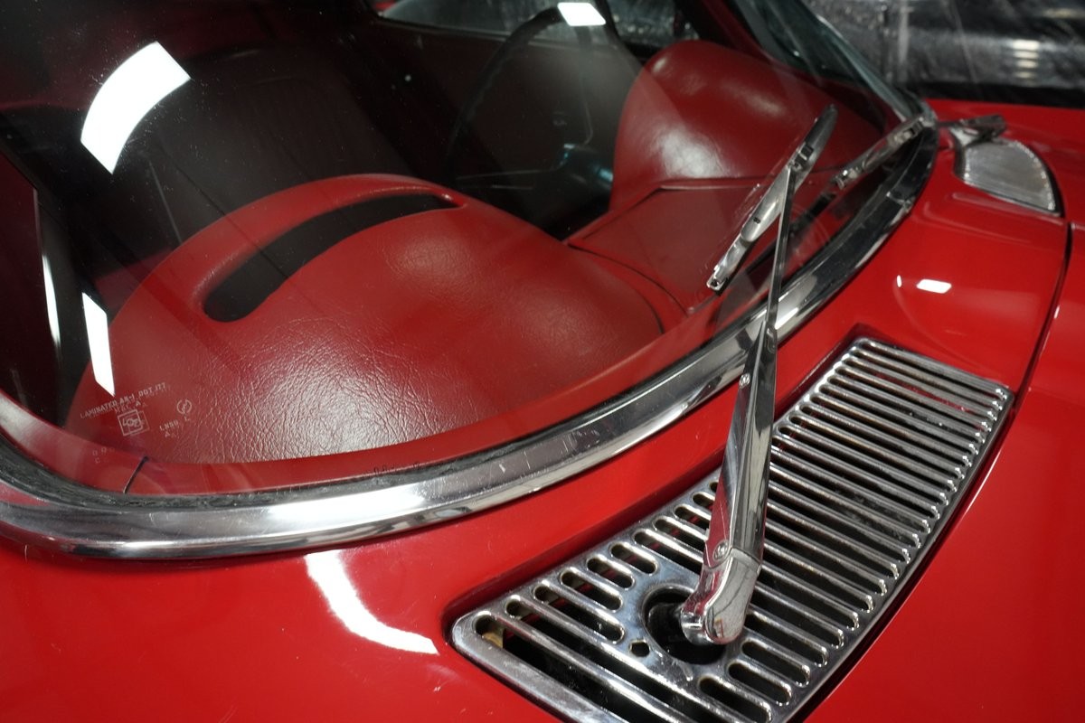 Chevrolet-Corvette-1964-Coupe-28