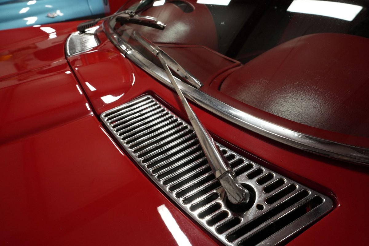Chevrolet-Corvette-1964-Coupe-29